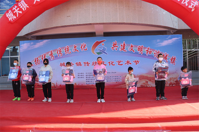 同心筑夢新時(shí)代 文明實(shí)踐進(jìn)萬家——城關(guān)鎮(zhèn)七彩志愿服務(wù)活動(dòng)引領(lǐng)文化新風(fēng)尚
